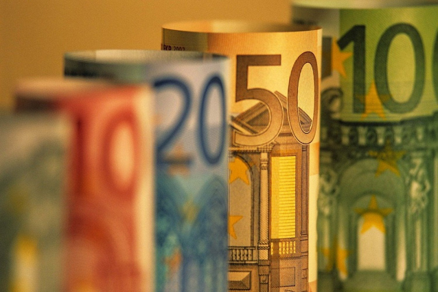 Έκτακτο επίδομα 400 ευρώ: Δες αν είσαι ένας από τους 55.000 δικαιούχους